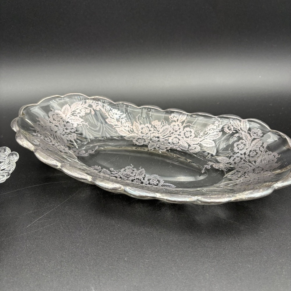 Set Silver City Glass Flanders Poppy Divided Relish & 11" Oval Dish Silver Leaf - Picture 3 of 14